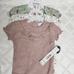 Nicole Miller Baby Girl Short Sleeve Onesies! NWT!